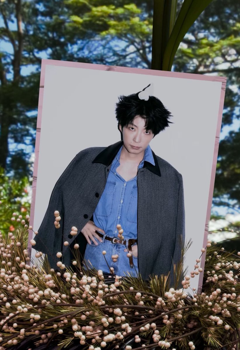 와 아니 아이돌인데?? 내가 알던 겐이가 맞나 의심스러운데?? 메이크업 뭐임 의상 뭐임 헤어 뭐임 이 상황 뭐지??