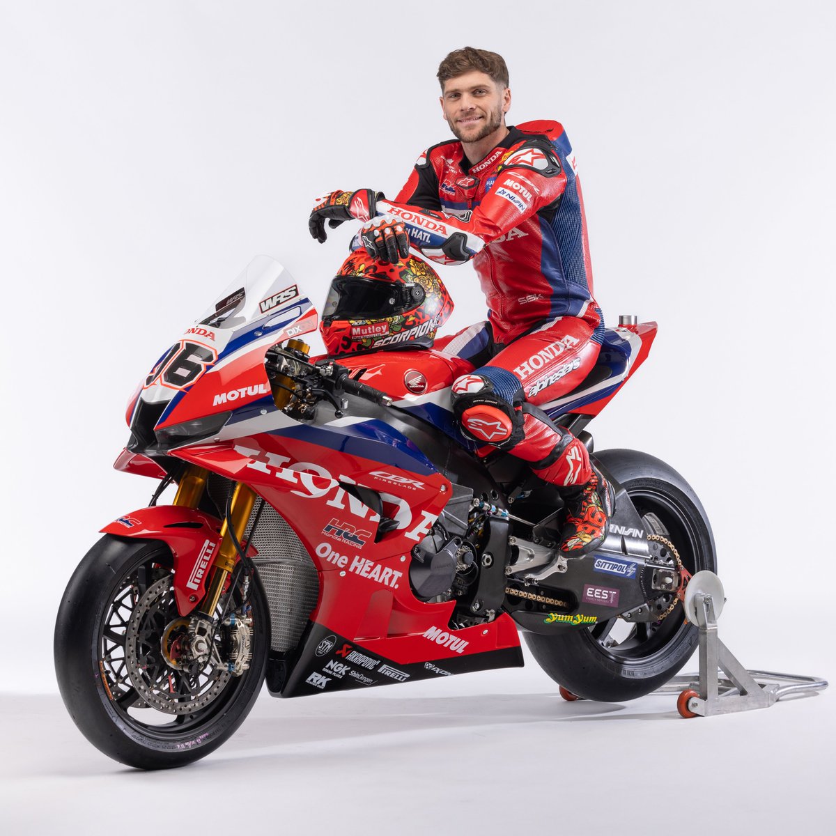 HondaMoto_HRC's tweet image. Take a look at the Jake Dixon's CBR1000RR-R Fireblade SP for 2026 campaign👀

WSBK Phillip Island Pre-season Test will be happening soon🔥

#Honda #WSBK