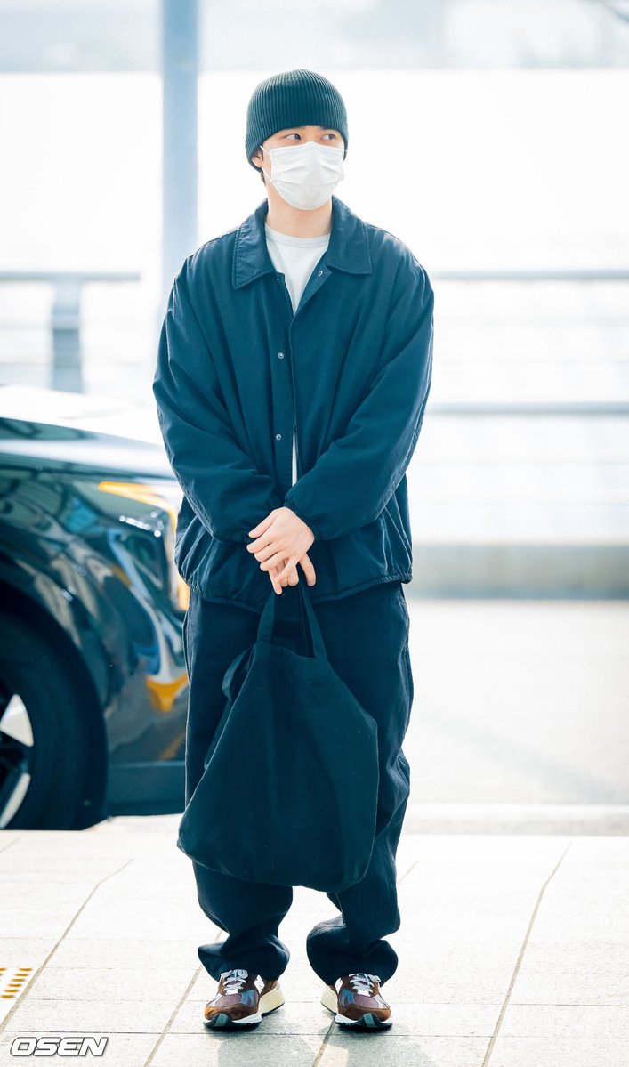 【PHOTO】EXO「SMTOWN LIVE」バンコク公演のためタイへ出国
kstyle.com/article.ksn?ar…

#EXO