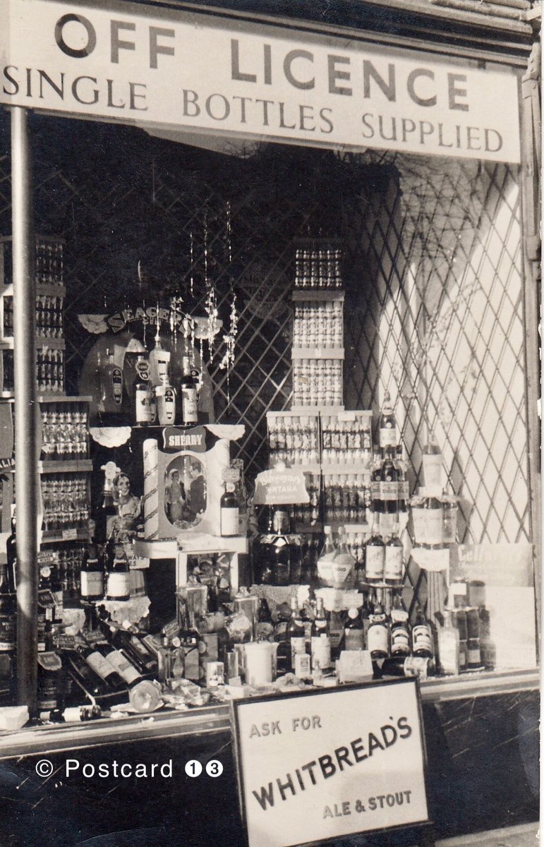 postcard13's tweet image. #ShopfrontFriday
Off Licence shopfront display, unidentified location.

#shopfront
#socialhistory
#postcard
#oldpostcard