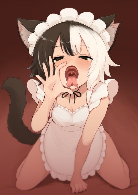 愛され猫のおくちちゃん❤️赤ちゃんのお部屋もカミカミもナイナイ❤️先割れペロペロでおくちがさらに気持ちくなって、みんなからとっても愛されています❤️ 