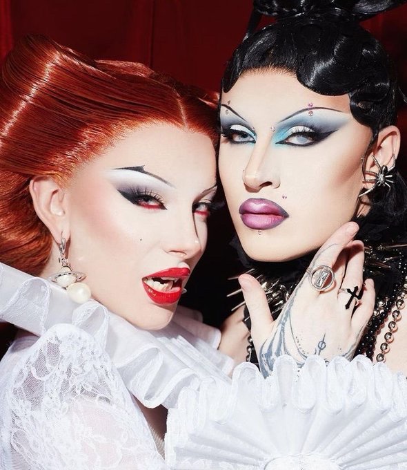 Eu e a <a href="/JorginaMercury/">Jorgina Mercury | Juno Boiola</a> estávamos belíssimas aqui