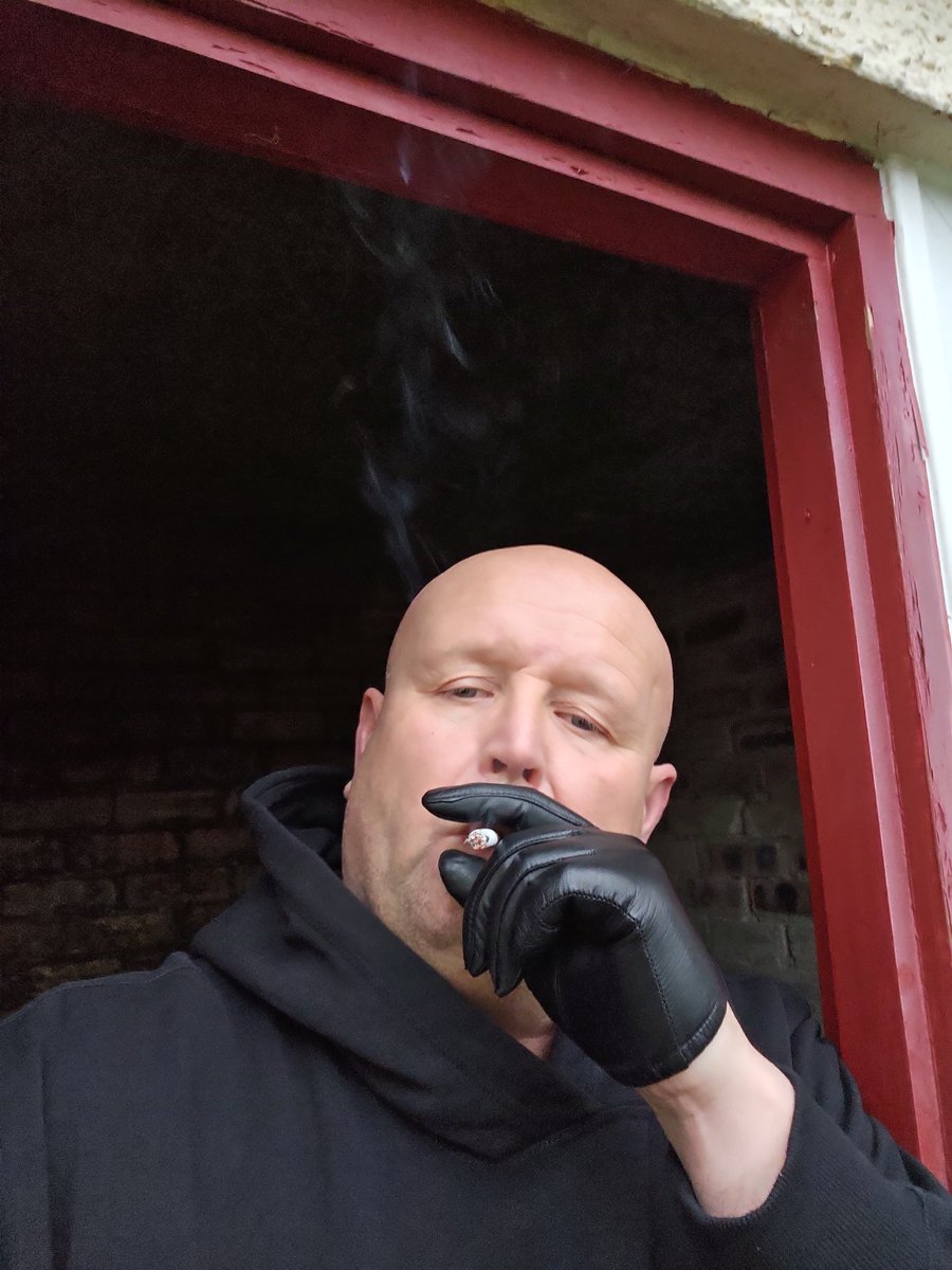 Morning you fuckers tax day 🤑
Don’t make us do all the work to drain you. Yes that’s hot. But the sub in FinSub means submission. So do the work. Make an effort. Silent send. Offer Tribute. Make yourself and your cash proactively useful. Serve. Send