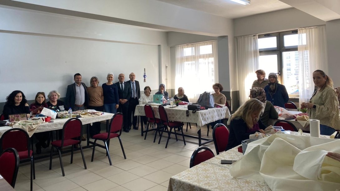 Piraziz Halk Eğitimi Merkezi Kursları Ziyaret Edildi
Piraziz İlçe Milli Eğitim Şube Müdürleri Sayın Bülent YILMAZ ve Sayın Muhammet TANRIVERDİ 12.02.2026 Perşembe günü Piraziz Halk Eğitimi Merkezi kurslarında görev yapan öğretmenler, usta öğreticiler ve kursiyerleri ziyaret etti