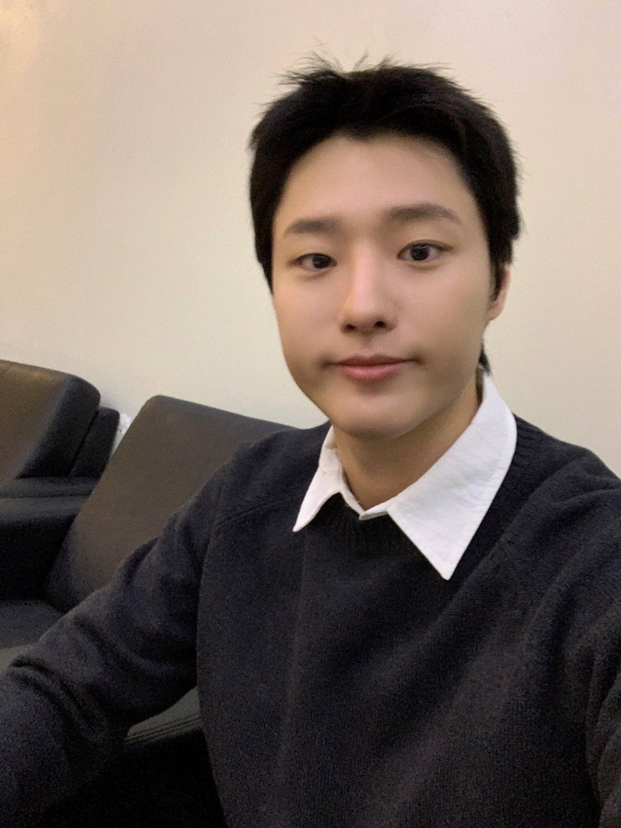 c_woodzofficial's tweet image. [📷]
260213 하하의 슈퍼라디오

우즈 스펠링 이제 모두 외우셨쬬?!
‧₊˚✩˚₊‧ W O O D Z ‧₊˚✩˚₊‧

완벽한 CINEMA 라이브와
즐거운 토크까지 완료 😎

#WOODZ #우즈
#하하의슈퍼라디오