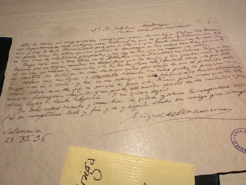 Regalo de los alumnos organizadores de CODEX, en la Facultad de Derecho <a href="/usal/">Universidad de Salamanca</a>. 

Carta de Unamuno a su sucesor. Cómo retumban al leerlas estas palabras: «la inmunda falangería —hija, en gran parte, del miedo servil de los cuitados—». 

Gracias por una mañana estupenda, amigos.