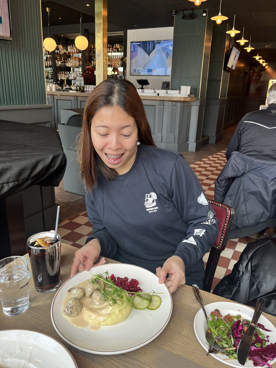 Azenith kaye tweet media