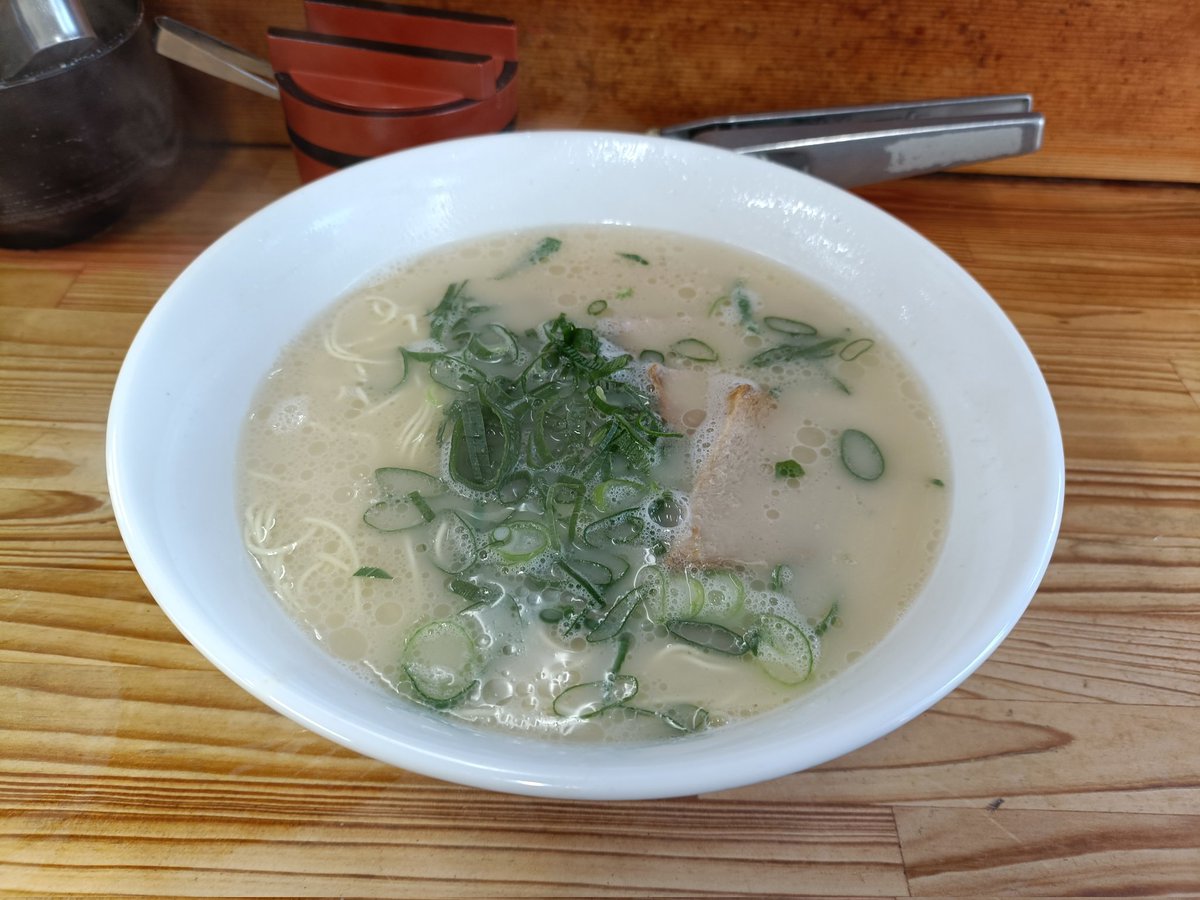 またまた🈁でお昼休憩‼️確か昨日は❓️この近くだったらような〜😁