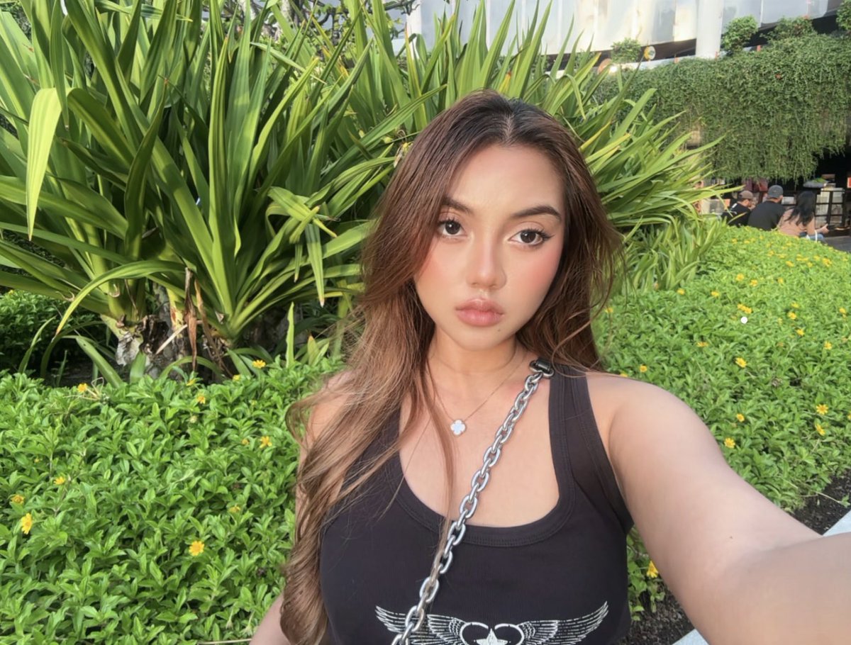 cacil 𝜗𝜚˚⋆ tweet media