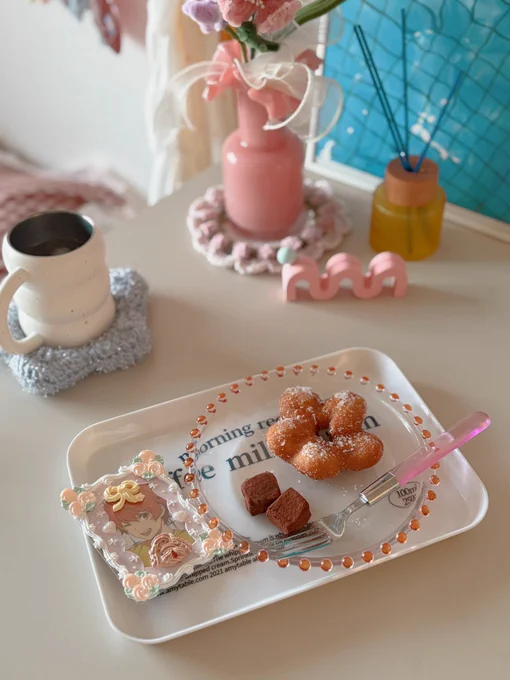 カフェでドーナツをテイクアウトして帰宅