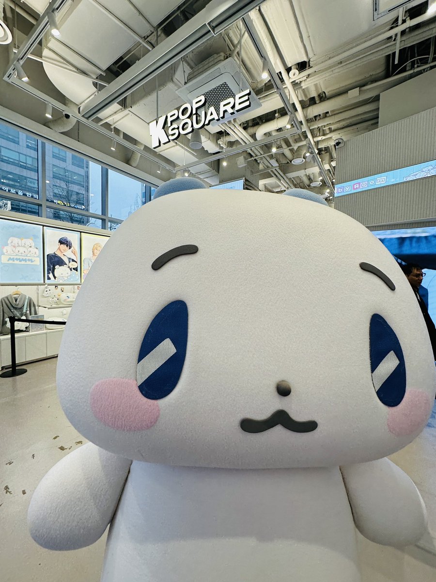 yj700800's tweet photo. 몌무 너 볼따구 왤케 포동포동해졌어💙🍡

홍대팝업 https://t.co/zq9TyYFPtG
