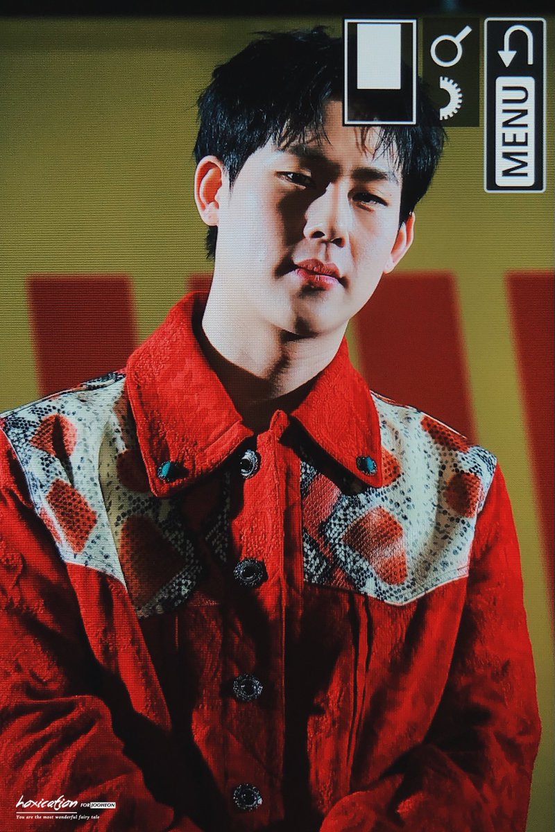 허시케이션 tweet media