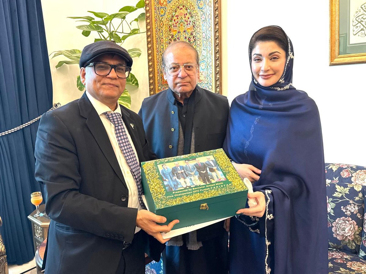 AmjadMalik786's tweet photo. وائس چیئرپرسن اوورسیز پاکستانیز کمیشن پنجاب بیرسٹر امجد ملک کی صدر مسلم لیگ ن اور سابق وزیراعظم میاں محمد نواز شریف  اور وزیر اعلیٰ پنجاب مریم نواز شریف سے جاتی عمرہ میں خصوصی ملاقات،اوورسیز پاکستانیوں کے امور اور ادارہ جاتی معاملات پر تبادلہ خیال https://t.co/v1ioIKtGuP
