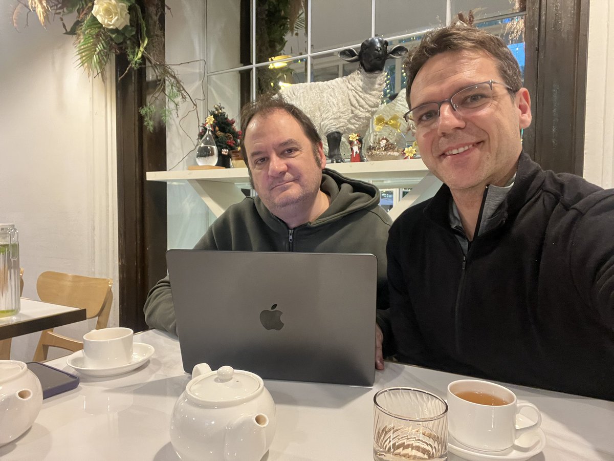 Héctor García tweet media