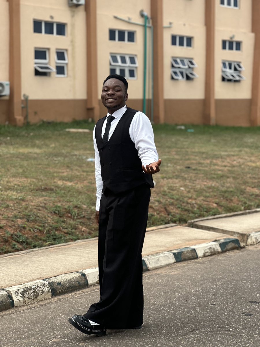 ItsJosiah775's tweet photo. +1🎉🖤
Grace Carried me.
Growth shaped me.
God Kept me.🥂🫂
Stepping into a new year stronger, wiser and more focused. 
The Journey is just the beginning.❤️‍🔥
#BirthdayCelebration #Grateful #GodDid #Levelupseason https://t.co/mrjXGQTInV