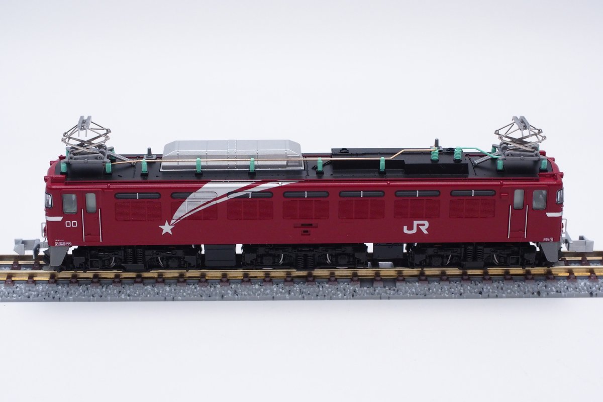 KATO 新入荷 EF81 81 北斗星色 入荷！ 赤2号のボディ(側窓を含む)に