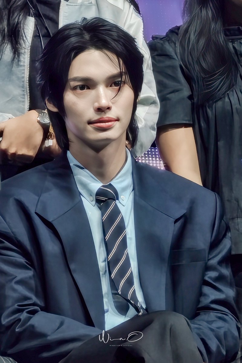 หล่อเกินคำบรรยาย ค่าบัตร 0 บาทค่ะ คุ้มแล้ววันนี้ 🥹

WIN RISES ON THE RISER

#RISERCONCERTD1 
#winmetawin <a href="/winmetawin/">Winmetawin</a>