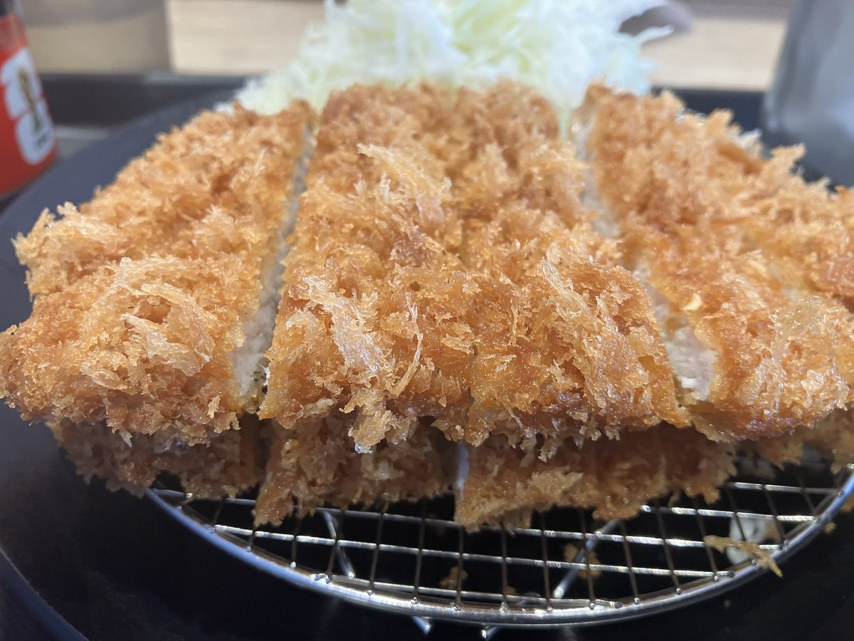 PSO2_xion10's tweet image. 選挙終わって仕事も一段落して三連休だけど久しぶりに風邪引いて身体中が痛い
薬飲んで起きたらご飯ないから松のやきてます(ﾉД`)