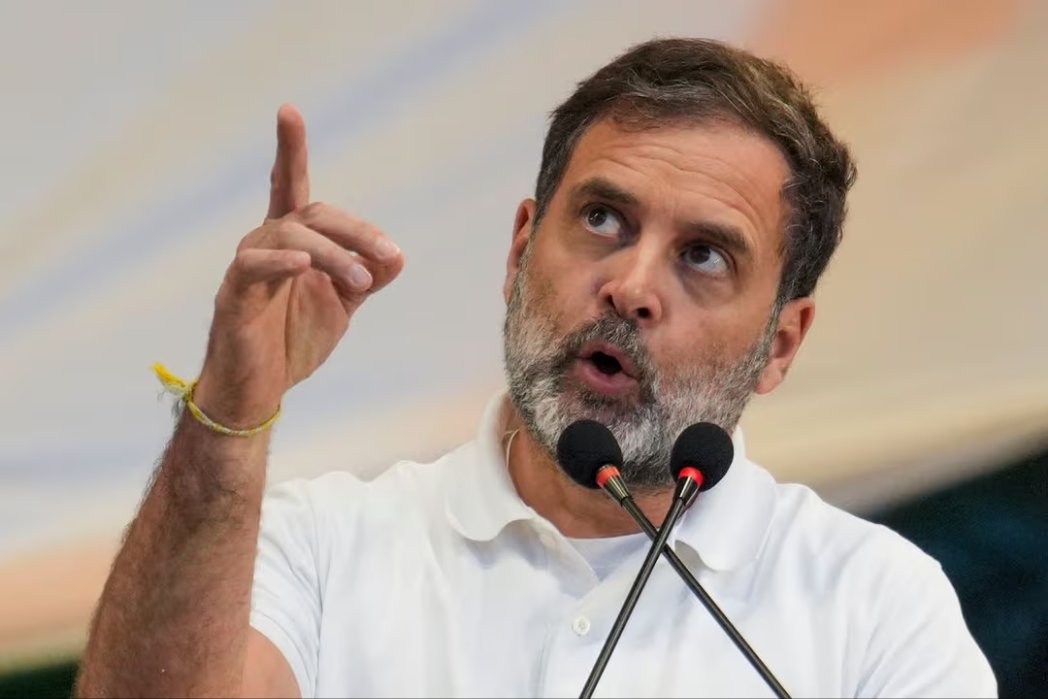 ट्रम्प ने मोदी को सरेंडर करवाया और उन्हें मजबूर किया कि वो फ़्रांस से 114 राफेल और रूस से 288 S-400 खरीदें!