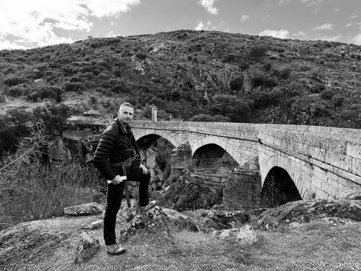 Barnthorn Publishing Limited tweet media