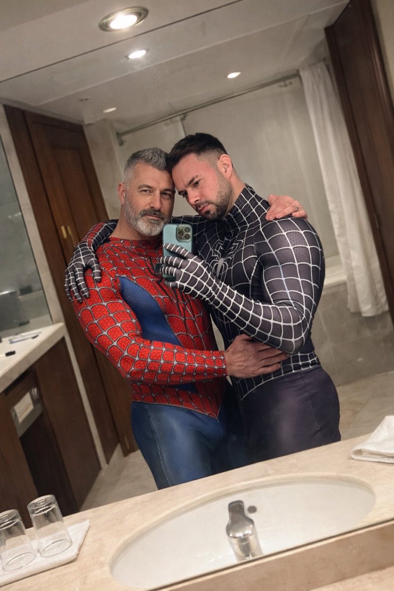 private_massimo's tweet photo. Love daddys ❤️❤️👄 follo me on tlgrm: @ massimo_papix https://t.co/PyncdHyqtP