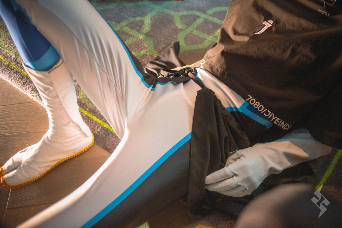 慕潇鸿 tweet media