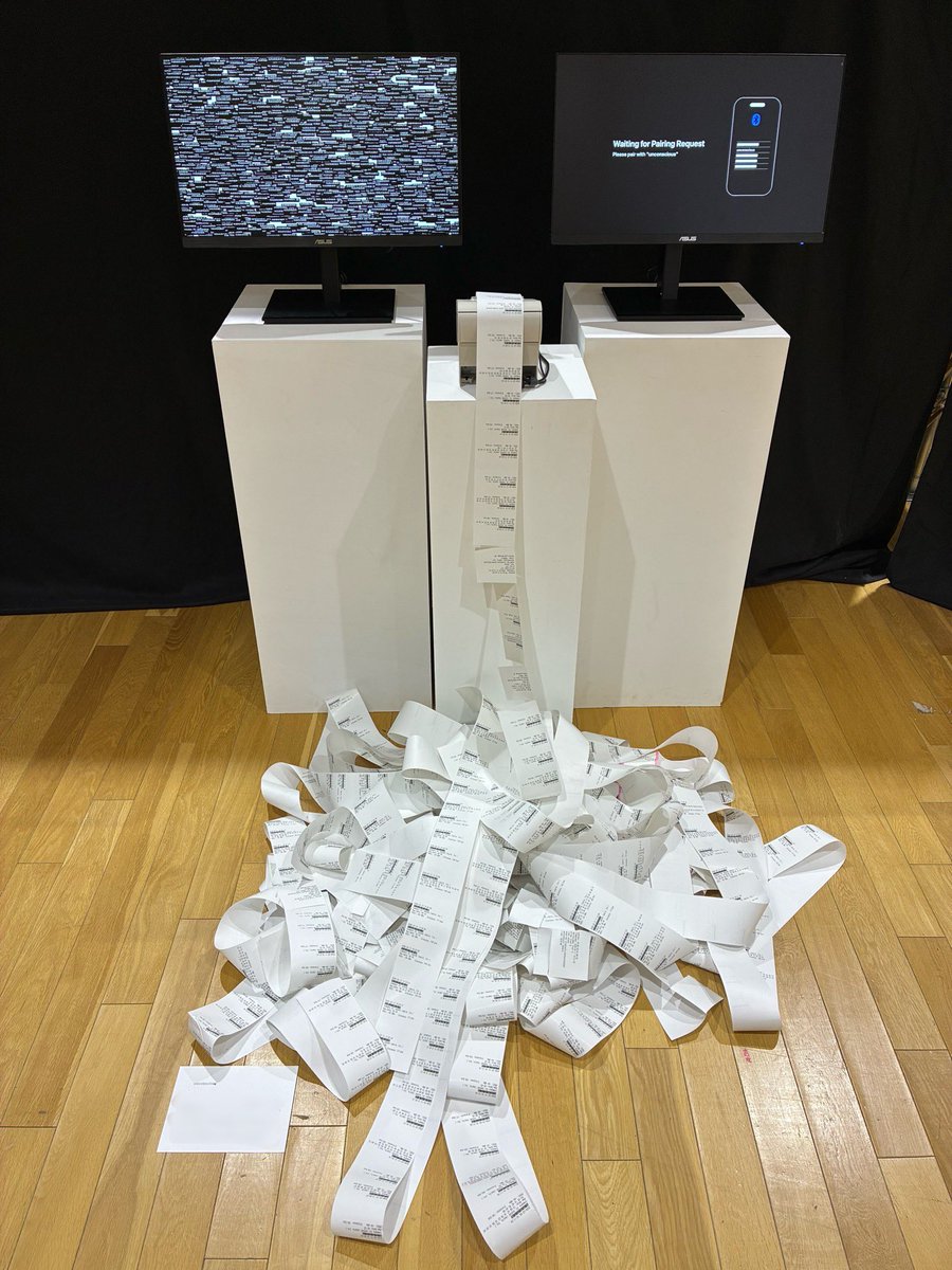 長らく出講させていただいている、京都精華大学の卒業制作展。

卒展に行くと、「学生たちが4年間のあゆみの先に辿り着いた場所」が見える。ナビ通りの道、思いがけない道、道なき道もあったかもしれない。