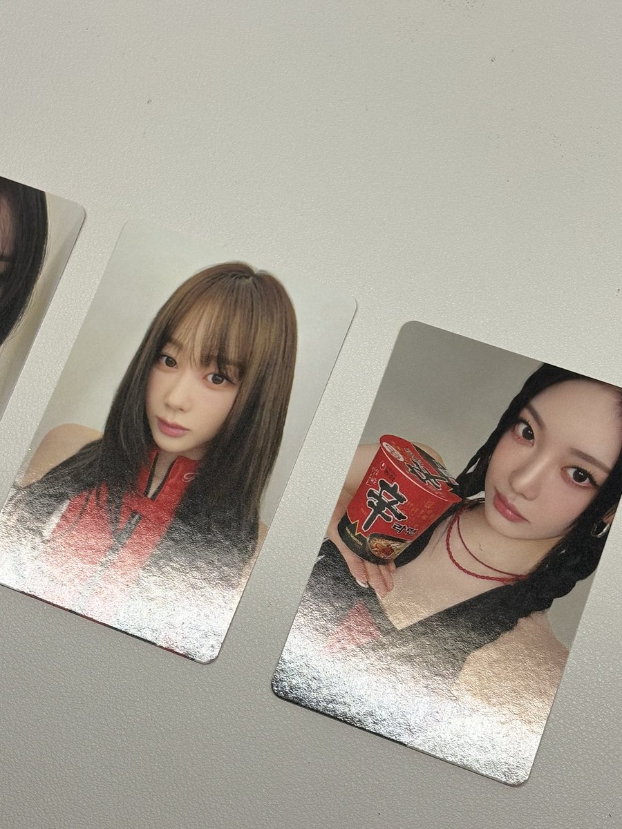 신라면 포카 완전히아름답다…………