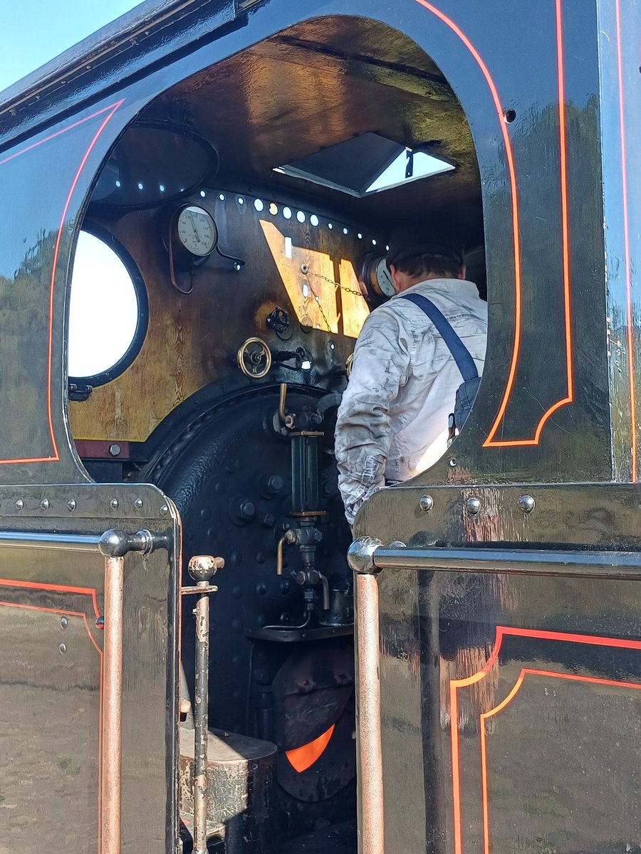 Riding the Tanfield Line 🚂
#AlphabetChallenge #WeekFforFramed
