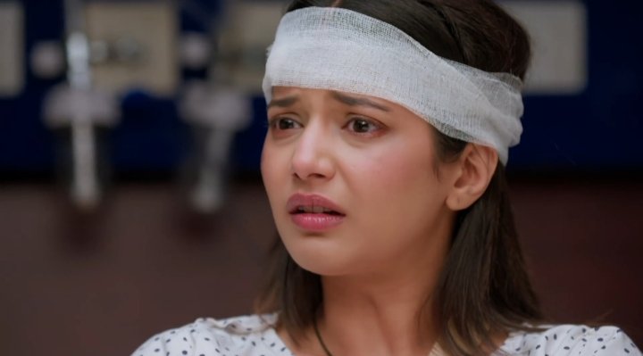 No one, I said no one, is worthy of my Abhira and her love ✨
She’s too rare, too precious for this curel world 🥺🫶 

#SamridhiiShukla #AbhiraSharma 
#yrkkh