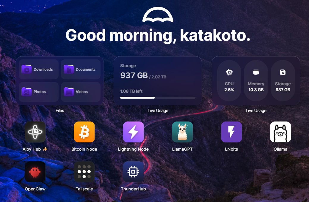 UmbrelにOpenClaw入れたから、あとはこのハサミでBitcoin掴んでネットの海にブン投げさせればええんじゃろ🦞🦞