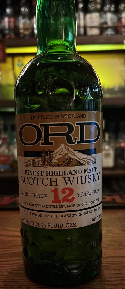 お知らせ
実は、軽〜い手術の為
2/17(火)〜2/21(土)迄お休みいたします。
何卒宜しくお願いします🙇22日より2月は営業休まず致します。
写真は、70年代から80年代に流通したオード12年。評価の高いシングルモルトで、麦感、メロン、クリーミー、素晴らしい出来映え。味わうラストチャンス！#無路良