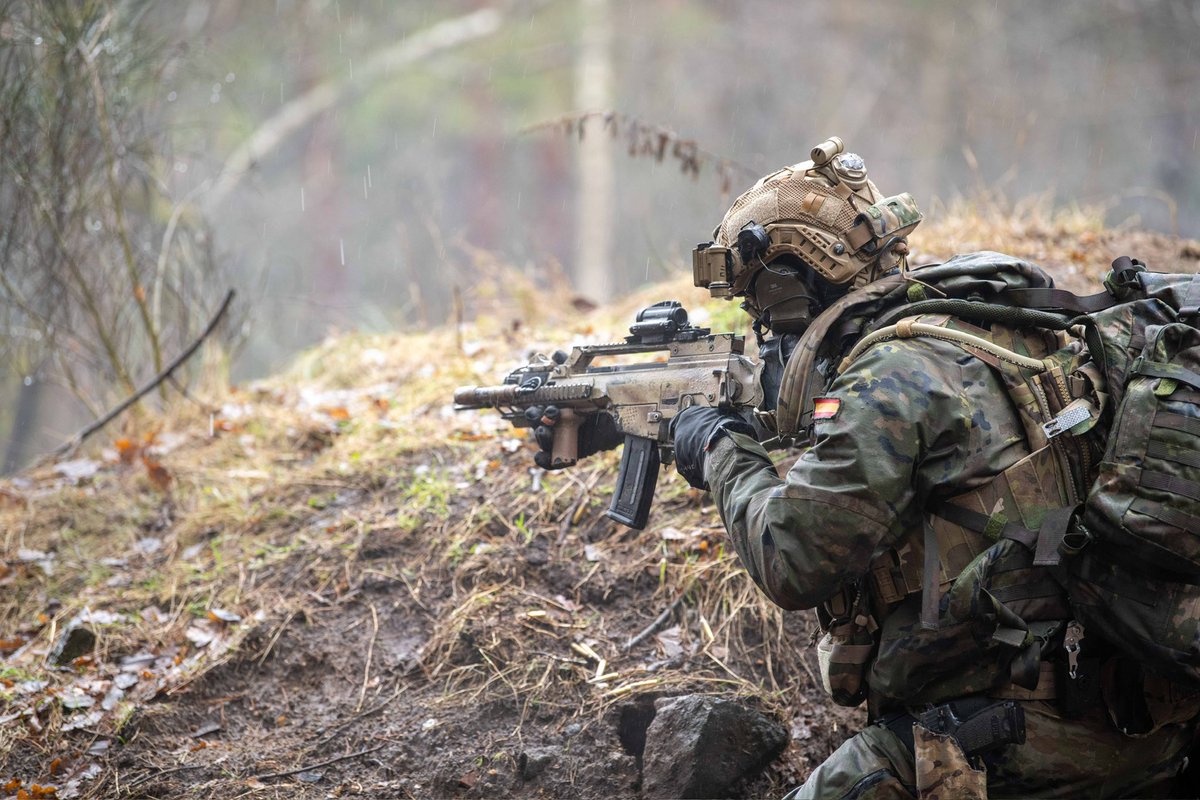 During #SteadfastDart26, 🇪🇸 Spanish SOCC (Special Operations Component Command) conducted live firing 💥 activities as part of the exercise’s high-intensity training phase. 🎯

These drills enhance accuracy, coordination and interoperability among Allied forces, ensuring our
