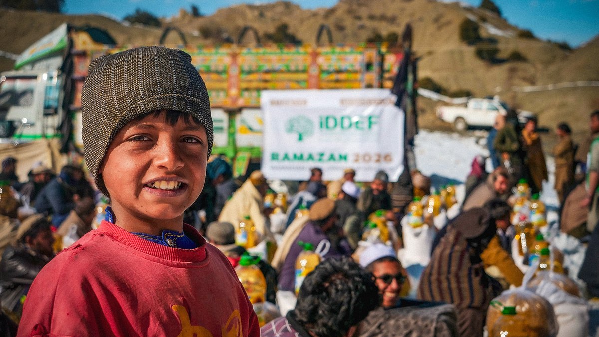 iddef's tweet image. Ramazan-ı Şerif öncesi kumanya dağıtımlarımıza Afganistan’da devam ediyoruz. 🌙❄️

Soğuğun sert yüzünü gösterdiği günlerde, hazırladığımız gıda paketlerini ihtiyaç sahibi ailelere ulaştırıyoruz.

Haydi, Bu Ramazan #SeninleBereketlensin 🤲
🌐iddef.org/bagis/ramazan-…