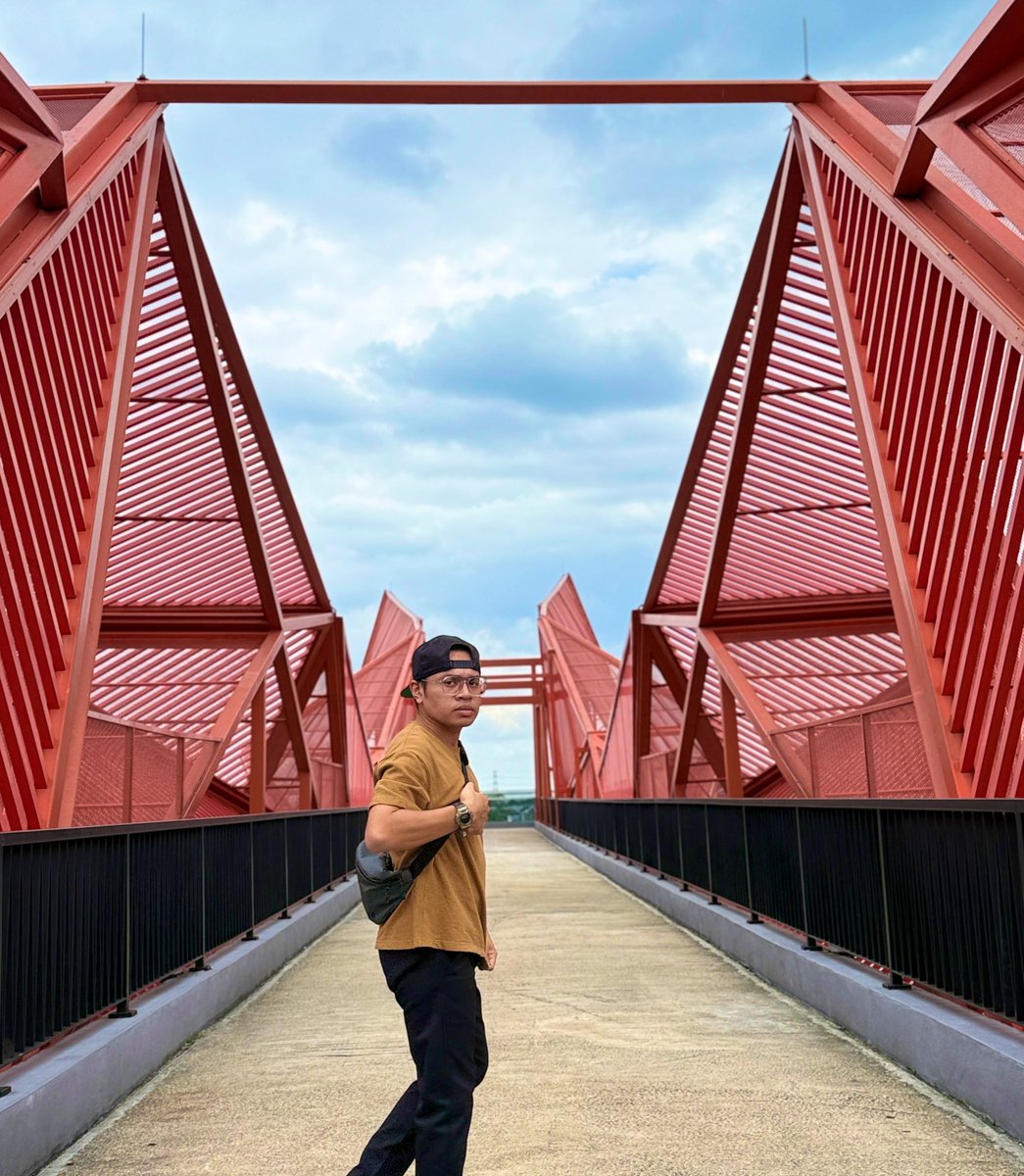 qiiemm's tweet photo. “Another year older, another year wiser. 💪🏻🔥
Growing older, staying younger.” ✨😎

#luarbiasa #kekalmuda #akantuakelak https://t.co/5nMdvomABc