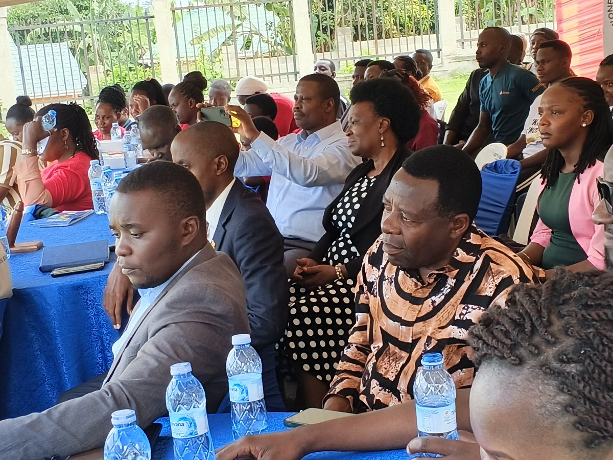 TooroTrack's tweet photo. Tuli Muchwa Headquaters in Fortportal were @ahfugandacares and the @MinofHealthUG ..They are spreading awareness, distributing free condoms, and offering free HIV testing and counselling.
#ICD2026
#JustUseIt
#ProtectionThatStillWorks https://t.co/xUAUXpKoxD