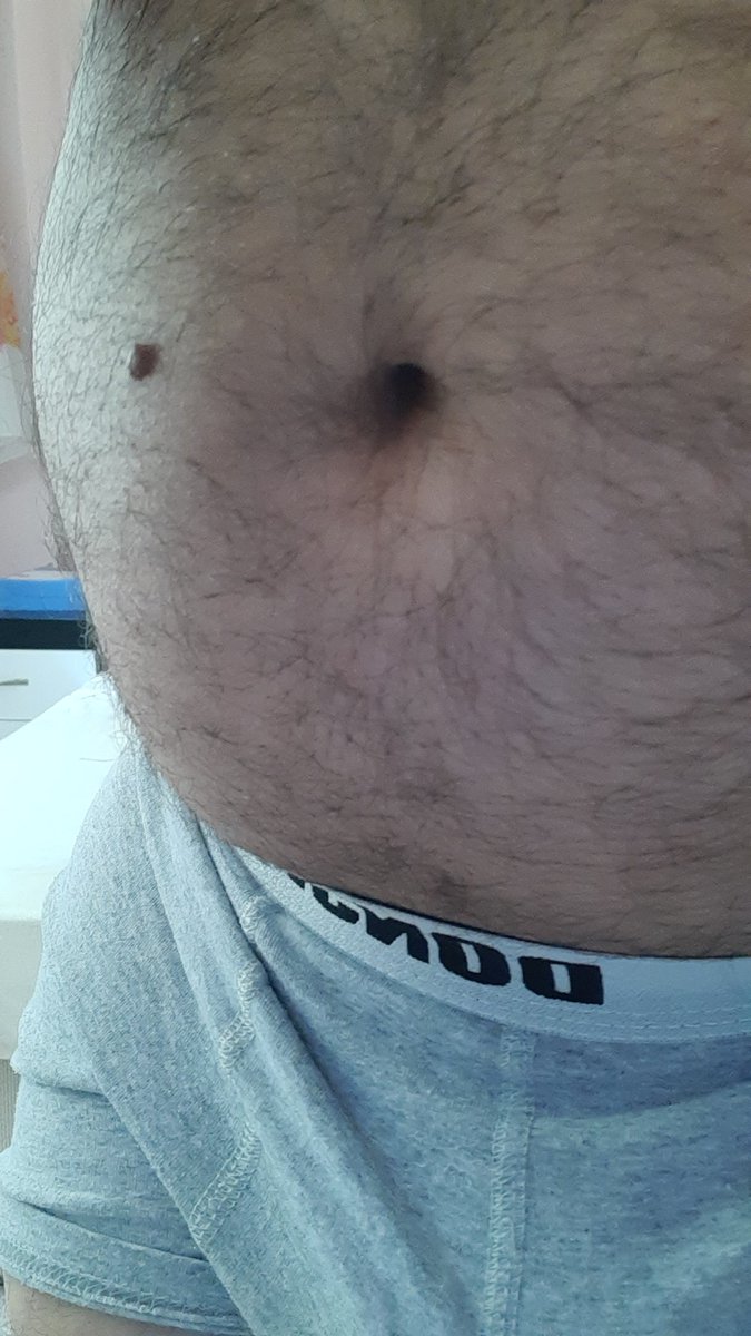 Göbekli olgun AKTIF seven varmi göbeğimi n  Altında ezilmek göbeğimi okşamak isteyen aydın merkez