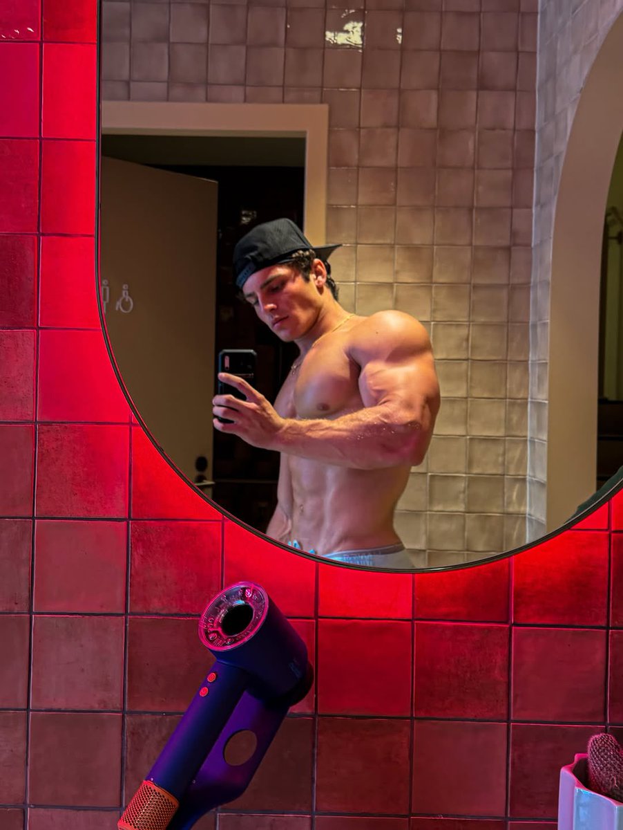 STEROIDSSHOP920's tweet photo. Anti-cardio cutting club #nocardio #explore https://t.co/aryfS9xFdL