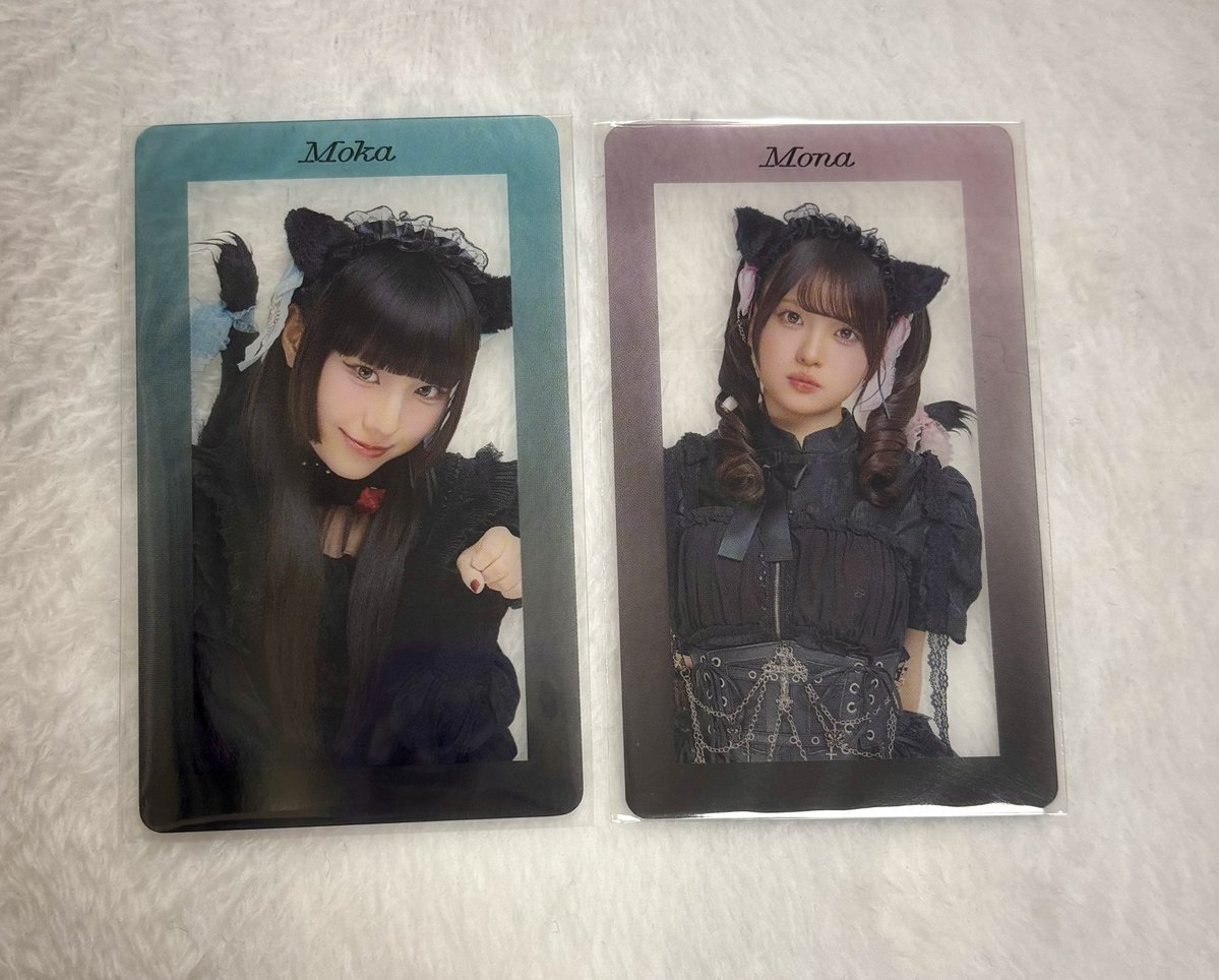 ファントムシータ ラッフルくじ 交換 譲▶︎▷▷E賞🩷×2 🩵🤍 F賞🩷②