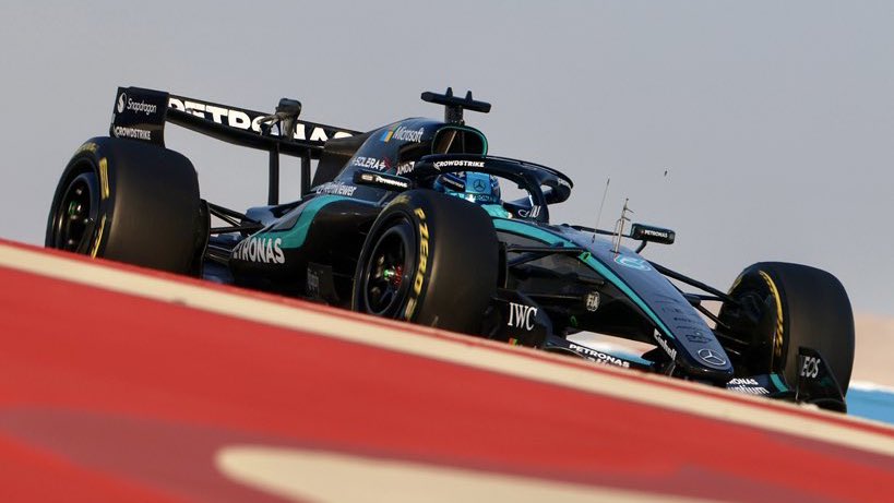 F1GuyDan's tweet image. The only drivers who have gotten into the 1:34s:

• Lewis Hamilton (Ferrari)
• Lando Norris (McLaren)
• Charles Leclerc (Ferrari)
• Max Verstappen (Red Bull)

The only drivers who have gotten into the 1:33s so far:

• George Russell (Mercedes)