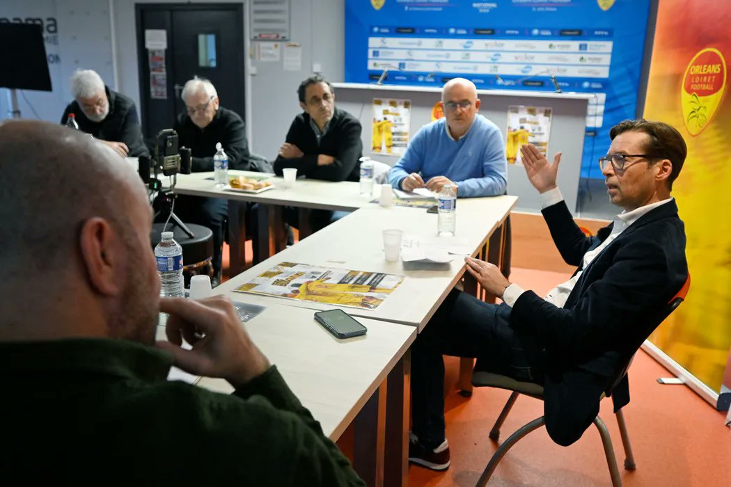 "Un président très sympa, avec des réponses très franches" : ce qu'ils ont pensé du "Face aux lecteurs" avec le président de l'US Orléans (<a href="/US_Orleans/">US Orléans</a>), Cyril Courtin. Trois pages spéciales dans La République du Centre (<a href="/larep_fr/">La République du Centre</a>) #Loiret #football
➡️larep.fr/orleans-45000/…