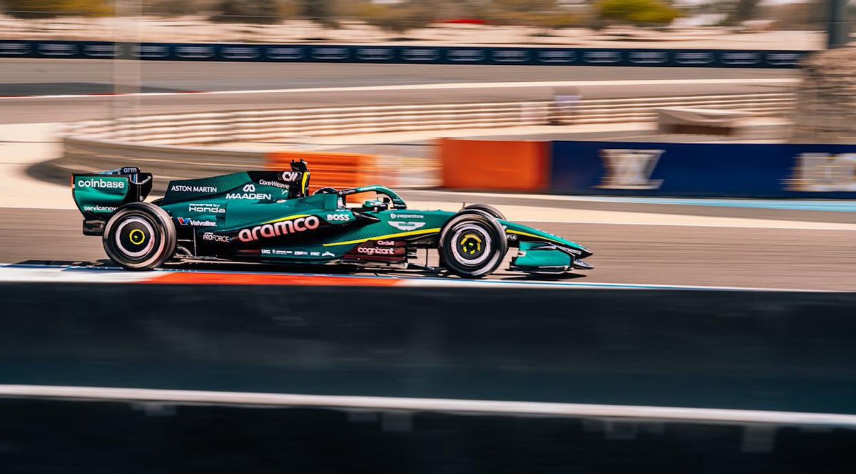🚨 ASTON MARTIN SIGUE DESBLOQUEANDO POTENCIAL DEL MOTOR HONDA

¡322KM/H! Esa es la nueva mejor velocidad punta del AMR26 hasta el momento, a 11.200rpm

💪 Poco a poco, el equipo <a href="/AstonMartinF1/">Aston Martin Aramco F1 Team</a> desbloquea potencial del motor con el paso de las vueltas