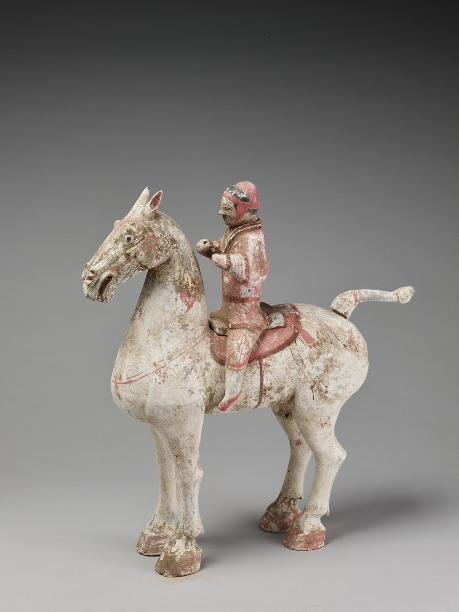 In the 2nd century BCE, Ferghana’s “Heavenly Horses” reached Han China, transforming imperial cavalry. Prized for their power and beauty, they became symbols of elite status — immortalized in Han tomb figurines such as the one below. 🐎✨

#HanDynasty #AncientChina #SilkRoad