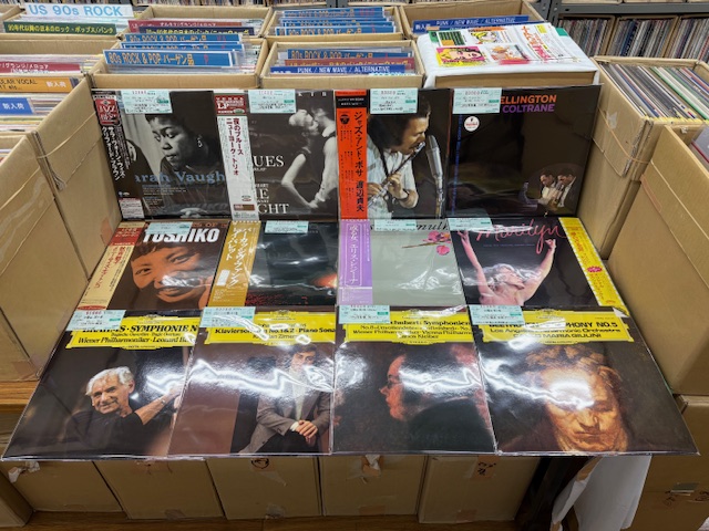 2/14(土) 新入荷情報♪レギュラーLP】 ロックポップス35枚、パンク以降