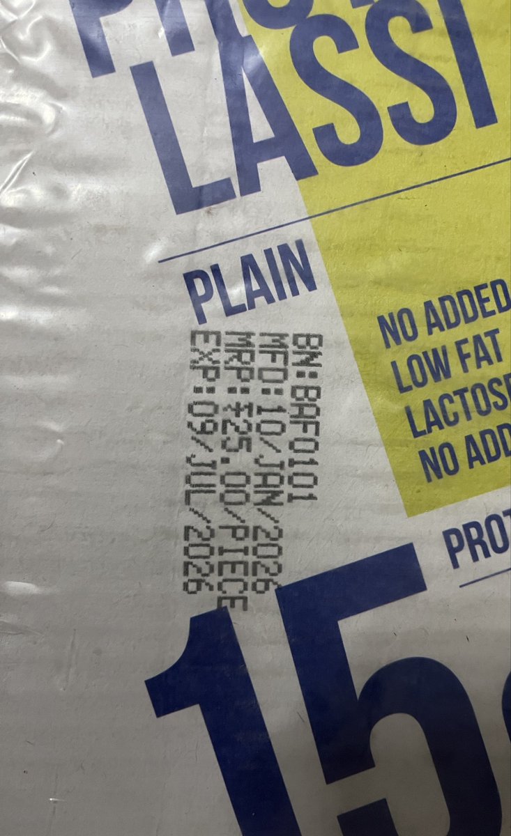 drskverma355's tweet photo. @amulcares @amulcares @Amul_Coop You people asked for batch no. Of packet and I shared photos for that. You people haven't resolved my issue nor responded to it. What the hell is this behaviour from you people. I'm attaching same photos for that. I want urgent resolution https://t.co/7ov8duDMq0