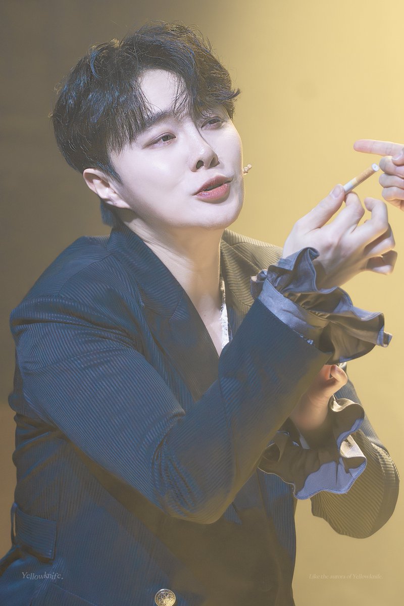 𝒀𝒆𝒍𝒍𝒐𝒘𝒌𝒏𝒊𝒇𝒆 tweet media