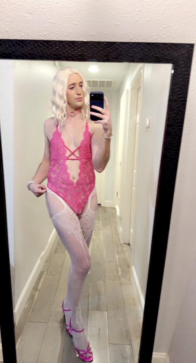 R1leyRides's tweet photo. Pink is the only color a Sissy should wear during Valentine’s Day weekend. Expose yourself, Sissy. Don’t be shy 😉💖💘 https://t.co/dC66fjLNaQ