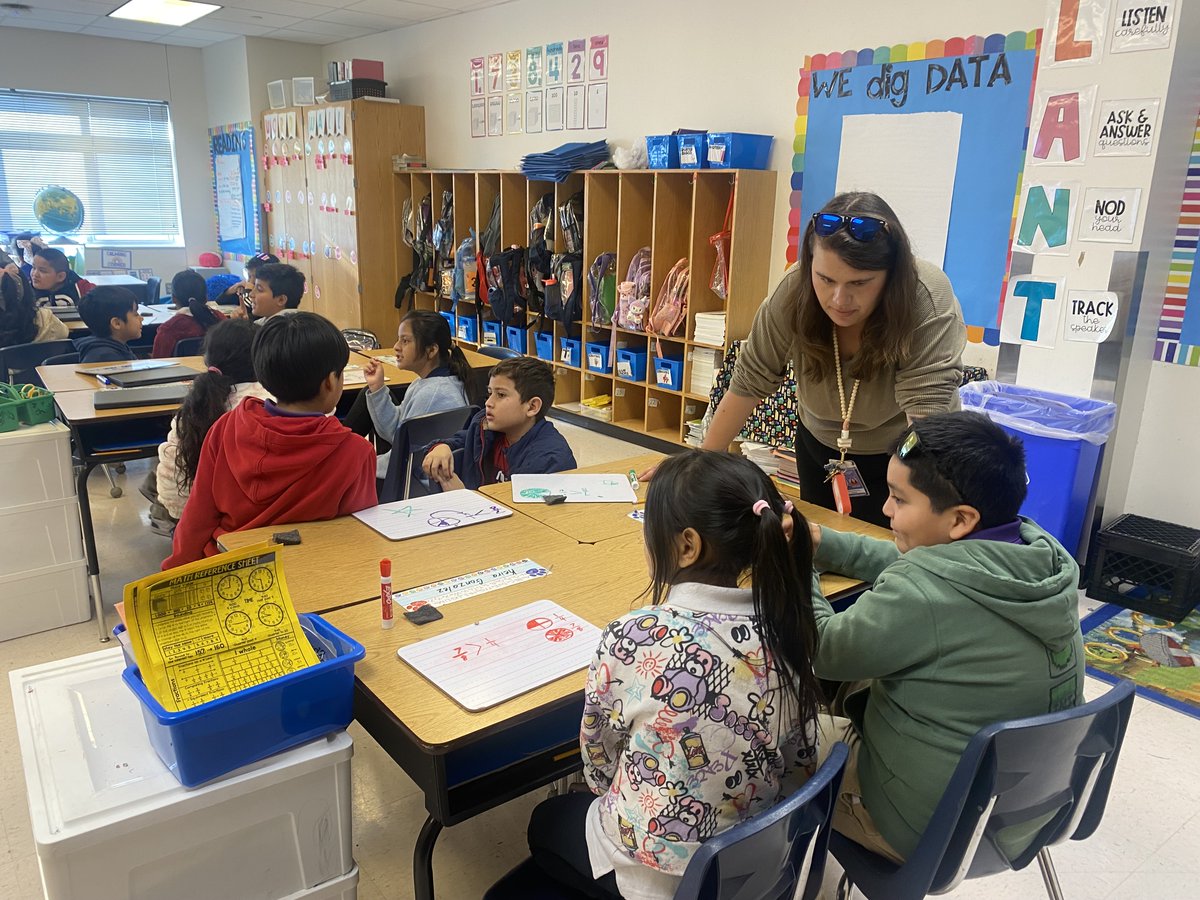 Mrs.Howell tweet media