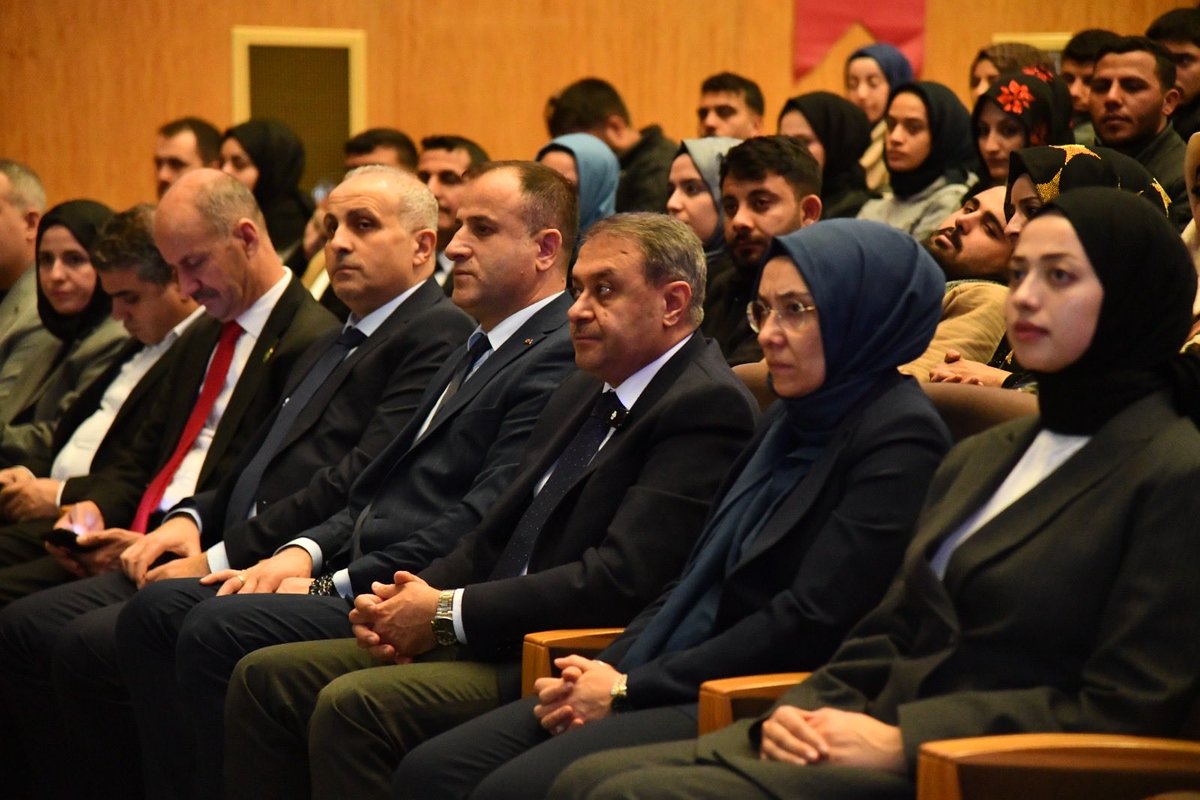 BulentSunay's tweet photo. Evlenecek Gençlerin Desteklenmesi Projesi kapsamında düzenlenen Aile Buluşması Programı’na, Sn Valimiz @hasansildak ve Aile ve Sosyal Hizmetler İl Müdürümüz Sn. Fatih Yılmaz’ın katılımlarıyla; Başkanımız Sn. @milhamigunbegi vekâleten iştirak ettik. https://t.co/YTHdN62c2H