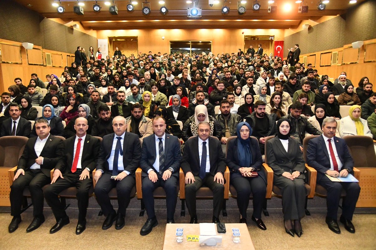 BulentSunay's tweet photo. Evlenecek Gençlerin Desteklenmesi Projesi kapsamında düzenlenen Aile Buluşması Programı’na, Sn Valimiz @hasansildak ve Aile ve Sosyal Hizmetler İl Müdürümüz Sn. Fatih Yılmaz’ın katılımlarıyla; Başkanımız Sn. @milhamigunbegi vekâleten iştirak ettik. https://t.co/YTHdN62c2H